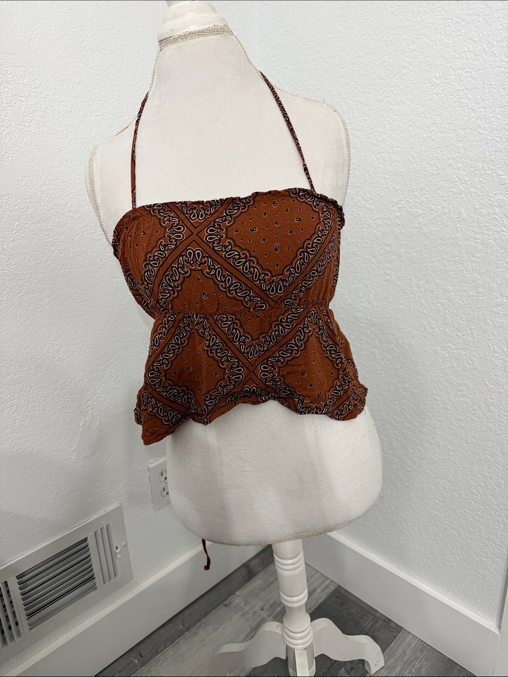 La Hearts Brown Paisley Halter Bandana Crop Top